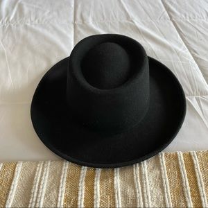 EUC Gigi Pip Black ginger gambler- S/M 🖤